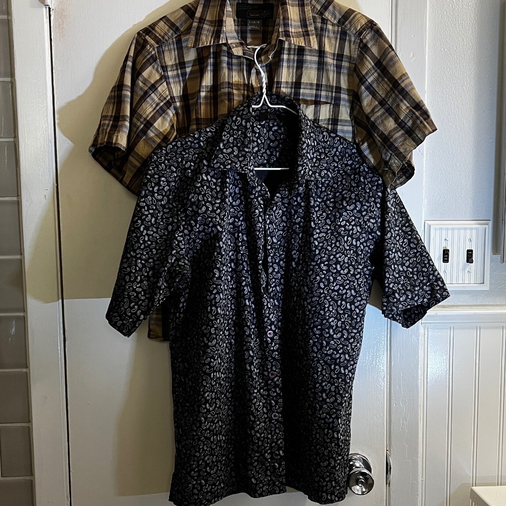 Shirts (2) - Picture 2 of 5